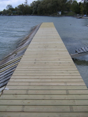 2004 October Long Dock